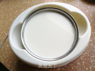 紫薯泥酸奶的做法步骤：1