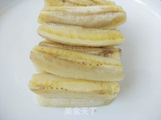 百香果味酸奶香蕉的做法步骤：3