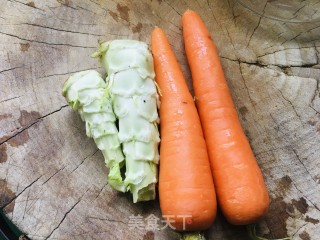 边角料泡菜的做法步骤：1