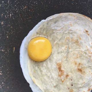 火腿肠手抓饼的做法步骤：8