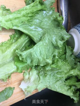 鸽肉版生菜三明治的做法步骤：1