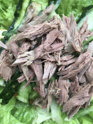 鸽肉版生菜三明治的做法步骤：12