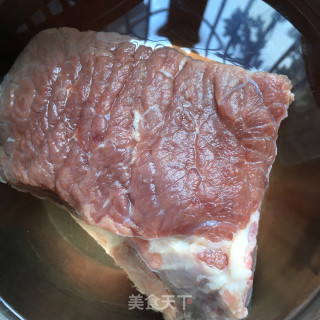 边角料版水煮牛肉的做法步骤：1