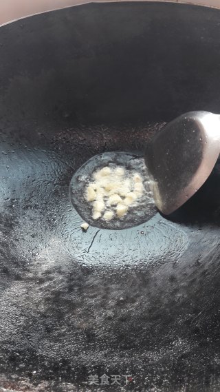 酸辣空心菜梗拌面的做法步骤：3
