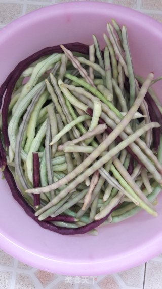自制豆角干的做法步骤：3