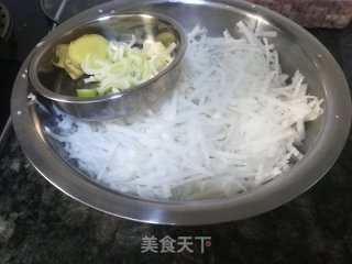 萝卜粉丝羊肉汤泡饼的做法步骤：5