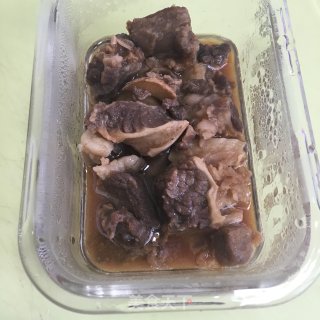 牛腩浇汁拌面的做法步骤：4