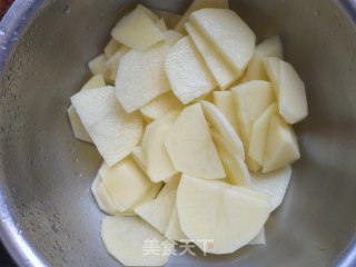 土豆炒肉片的做法步骤：3