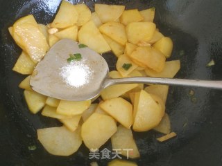 土豆炒肉片的做法步骤：8