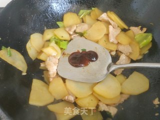 土豆炒肉片的做法步骤：10