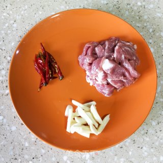 空心菜梗炒肉丝的做法步骤：4