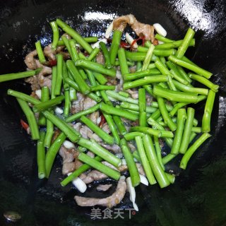 空心菜梗炒肉丝的做法步骤：8