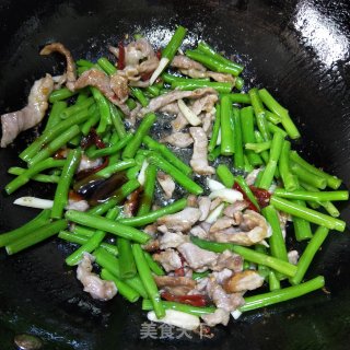 空心菜梗炒肉丝的做法步骤：9