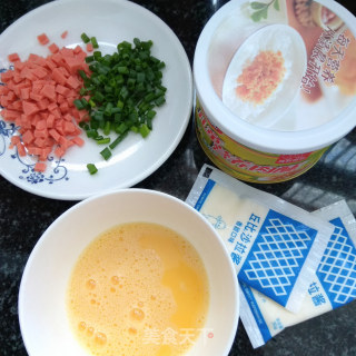 不用面包机也能做出松软的肉松面包的做法步骤：10