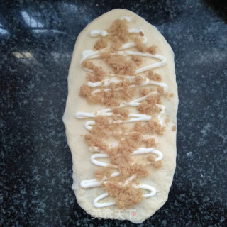 不用面包机也能做出松软的肉松面包的做法步骤：11