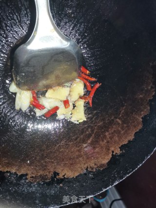 爆洋白菜的做法步骤：4