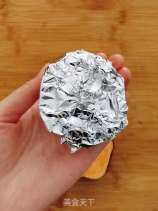 空气炸锅版烤红薯的做法步骤：3