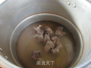 木瓜肉骨汤的做法步骤：7