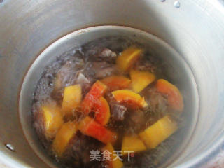 木瓜肉骨汤的做法步骤：8