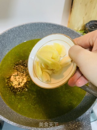 青椒麻辣烫的做法步骤：5