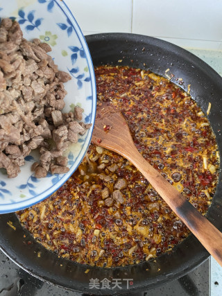 香辣牛肉酱的做法步骤：13