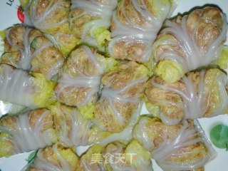 白菜肉卷的做法步骤：3