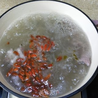 霸王花瘦肉汤的做法步骤：5