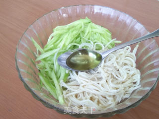 酸甜黄瓜金针菇的做法步骤：5