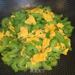 香葱鸡蛋炒苦瓜的做法步骤：5