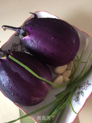 肉末茄子的做法步骤：1