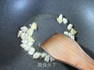 鲜虾老豆腐鸡爪煲的做法步骤：3