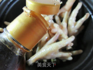 鲜虾老豆腐鸡爪煲的做法步骤：5