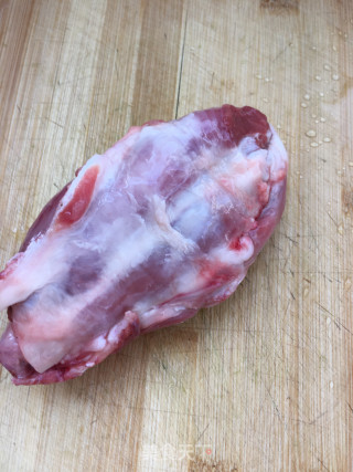 腱子肉山药汤的做法步骤：1