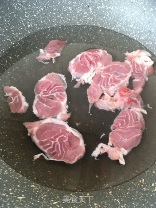 腱子肉山药汤的做法步骤：3