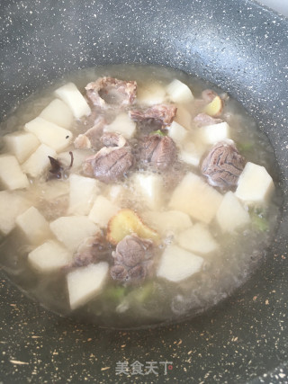 腱子肉山药汤的做法步骤：18