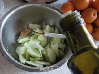 凉拌菜瓜的做法步骤：7