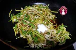 鱼香肉丝的做法步骤：10