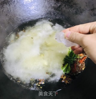 卤鸭的做法步骤：5