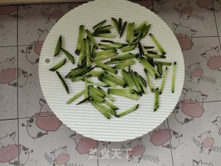 凉拌萝卜干的做法步骤：2