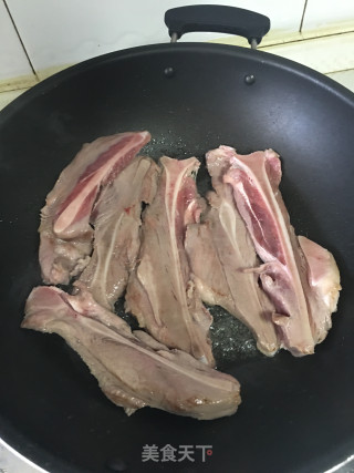 菠萝啤烧扇子骨的做法步骤：4
