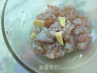 虾仁鸡蛋炒芦笋的做法步骤：5