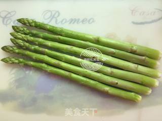 虾仁鸡蛋炒芦笋的做法步骤：6