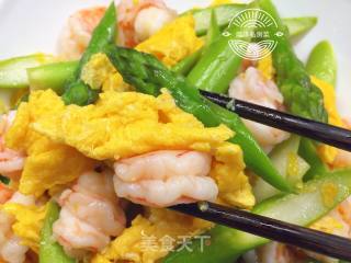 虾仁鸡蛋炒芦笋的做法步骤：21
