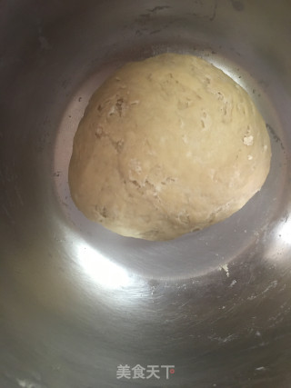 韭菜鸡蛋粉丝虾皮全麦水饺的做法步骤：1