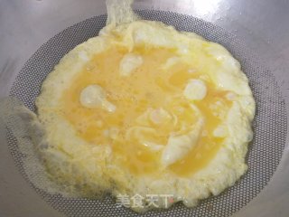韭菜香菇炒鸡蛋的做法步骤：3