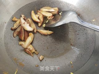 韭菜香菇炒鸡蛋的做法步骤：5