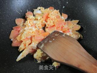木瓜炒鸡蛋的做法步骤：5