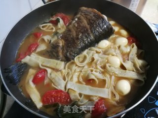 番茄粉皮炖青鱼的做法步骤：9
