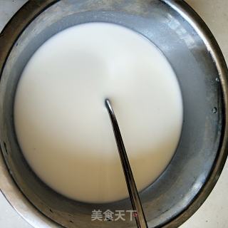 豌豆凉粉的做法步骤：1