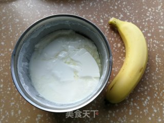 香蕉奶昔的做法步骤：1